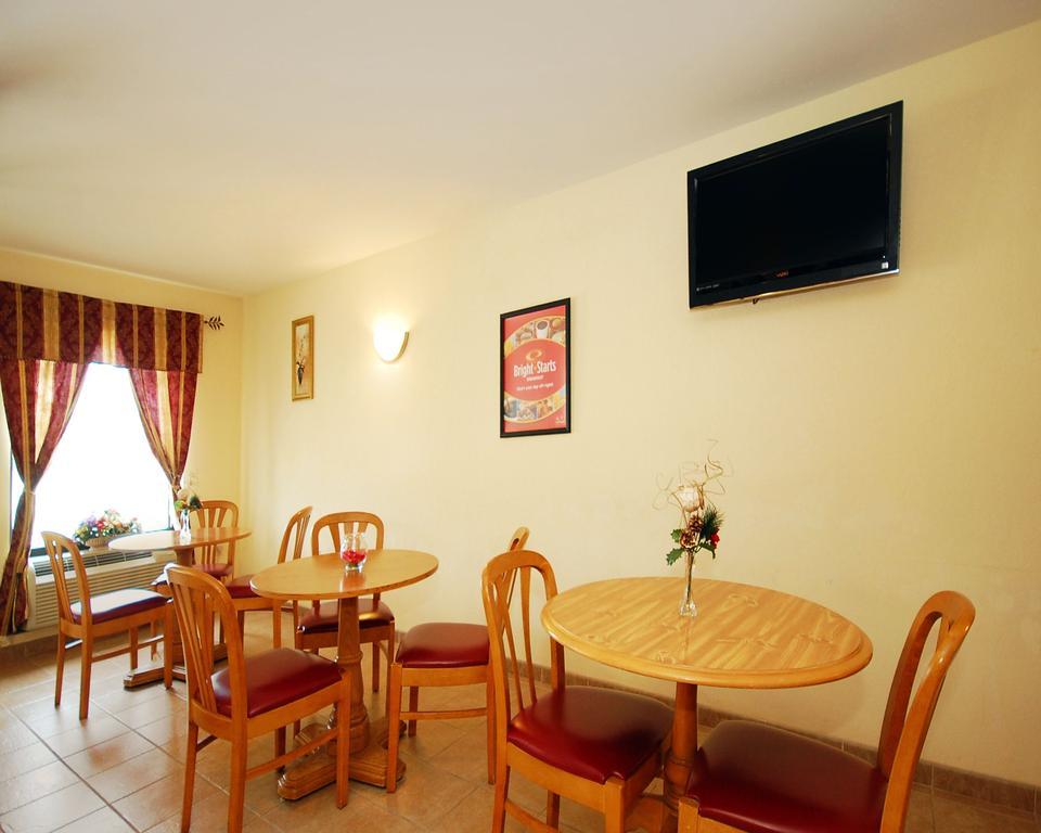 Econo Lodge Amelia Court House מראה חיצוני תמונה