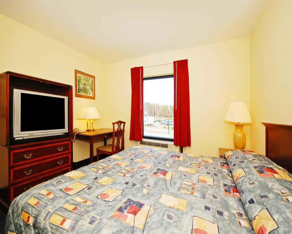 Econo Lodge Amelia Court House חדר תמונה