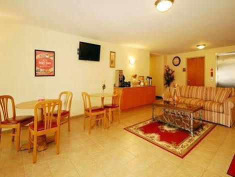 Econo Lodge Amelia Court House מראה חיצוני תמונה